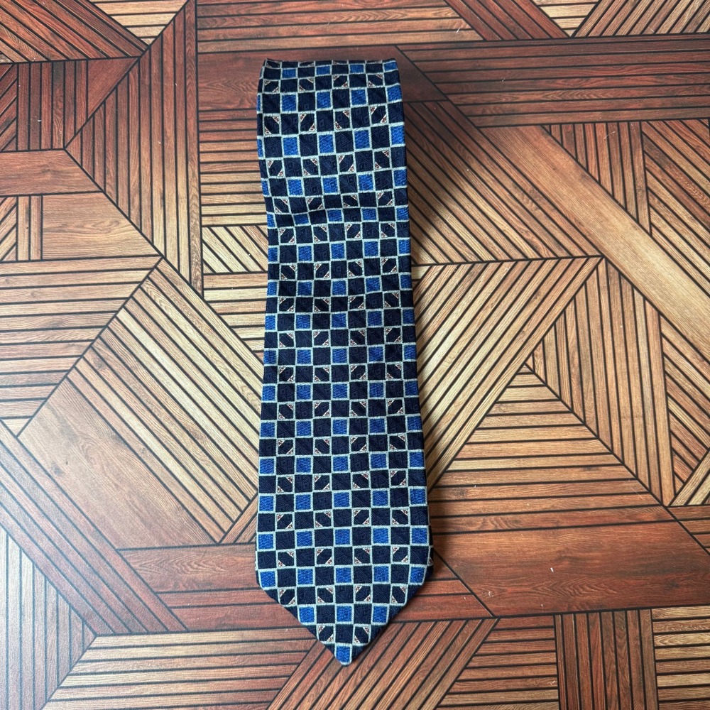 Claiborne Mens Silk Necktie Navy Blue Silver Geometric Grid Checkered Tie